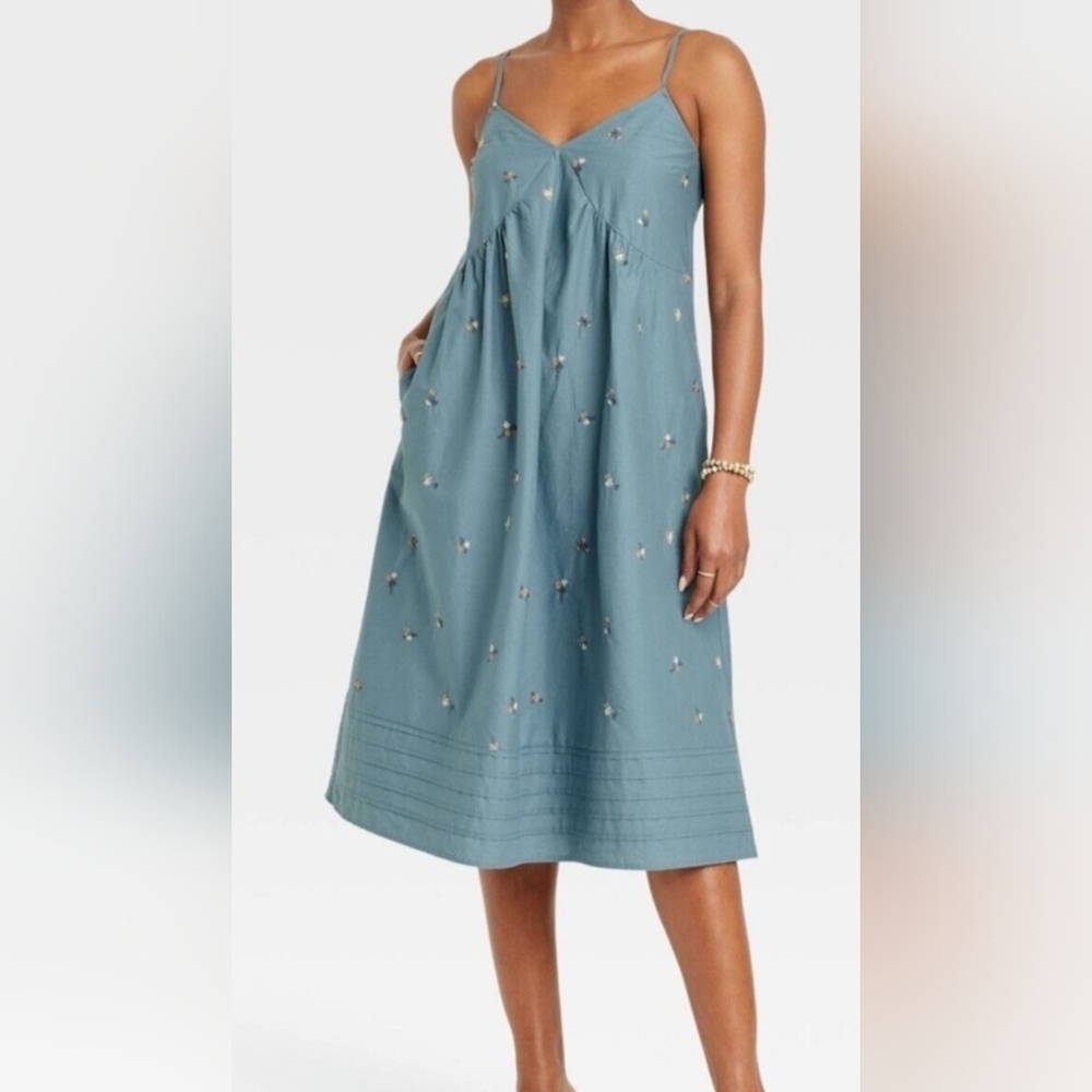 Universal Thread Blue Embroidered Floral Spaghetti Strap Midi Dress XS Whit Pock